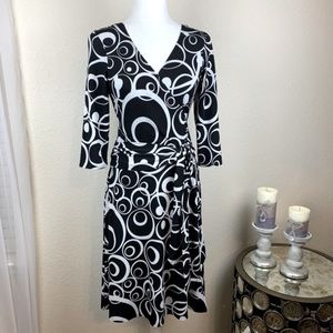 AB Studio Black/White Geometric Circles Dress S